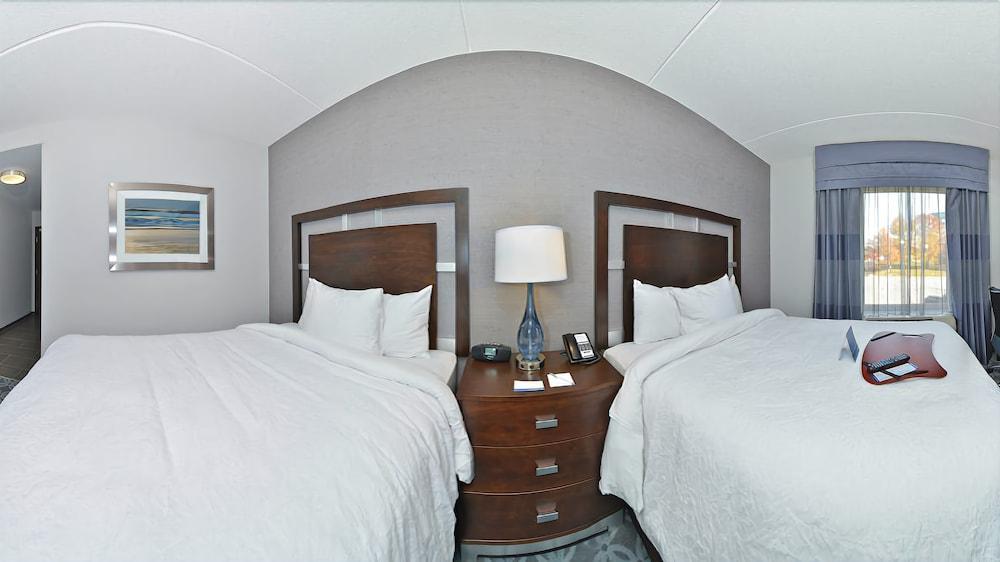 Hampton Inn & Suites Greensboro/Coliseum Area Eksteriør billede
