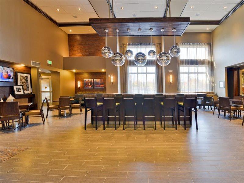 Hampton Inn & Suites Greensboro/Coliseum Area Eksteriør billede